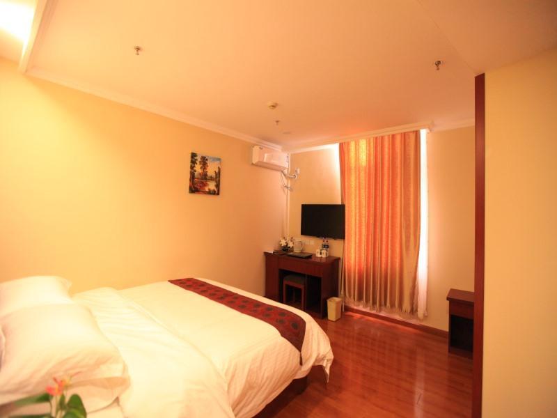 Greentree Inn Liaoning Dalian Railway Station South Shengli Square Express Hotel Экстерьер фото